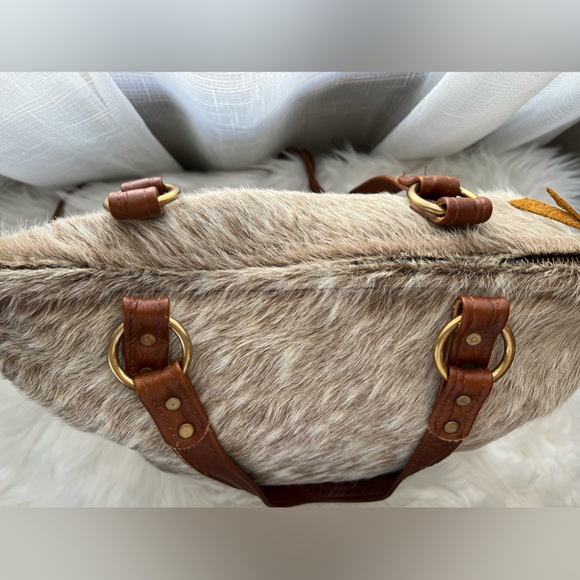 WILD GOOSE COWHIDE HOBO PURSE - Picture 7 of 7